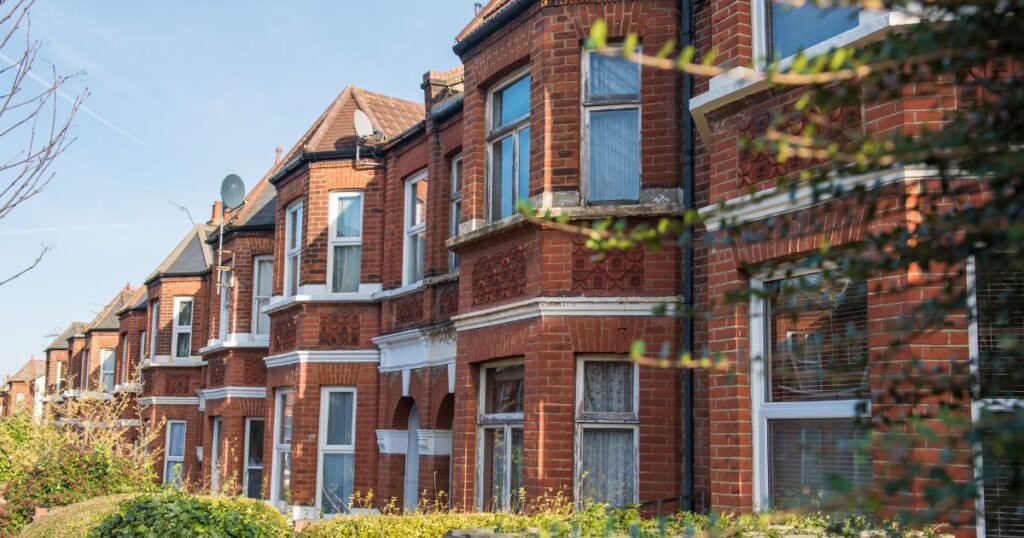 Buying property with a short lease