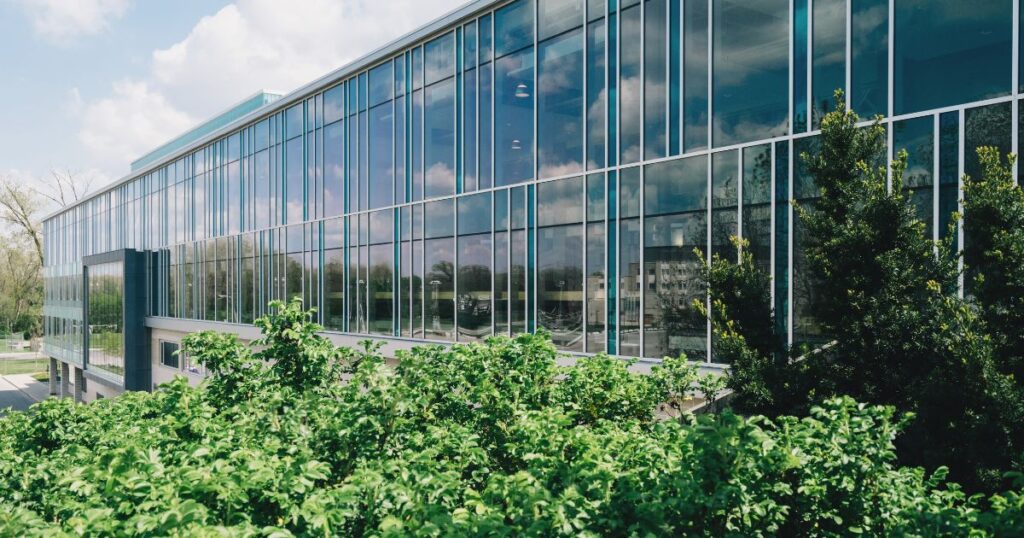 Office building | Break clause bear traps
